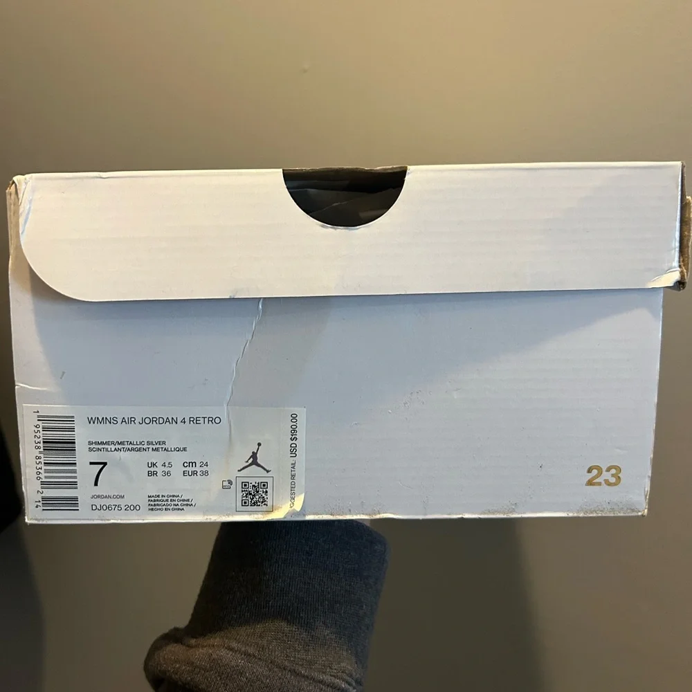 Women’s Jordan 4 Shimmers - Picture 4 of 4